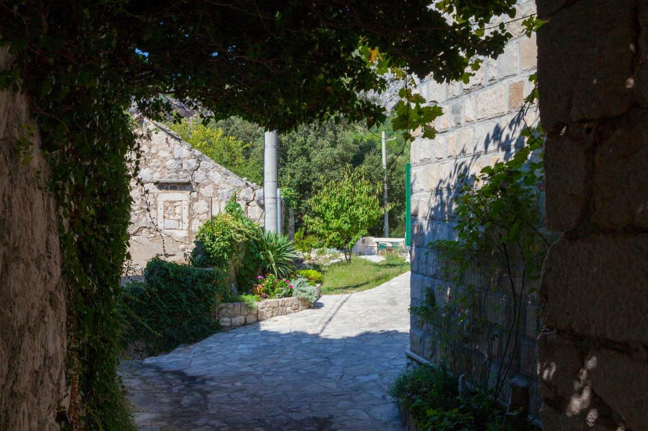 Holiday Home Lavanda Grubisic Tučepi Extérieur photo